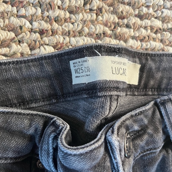 TopShop Moto Jeans - Picture 2 of 3